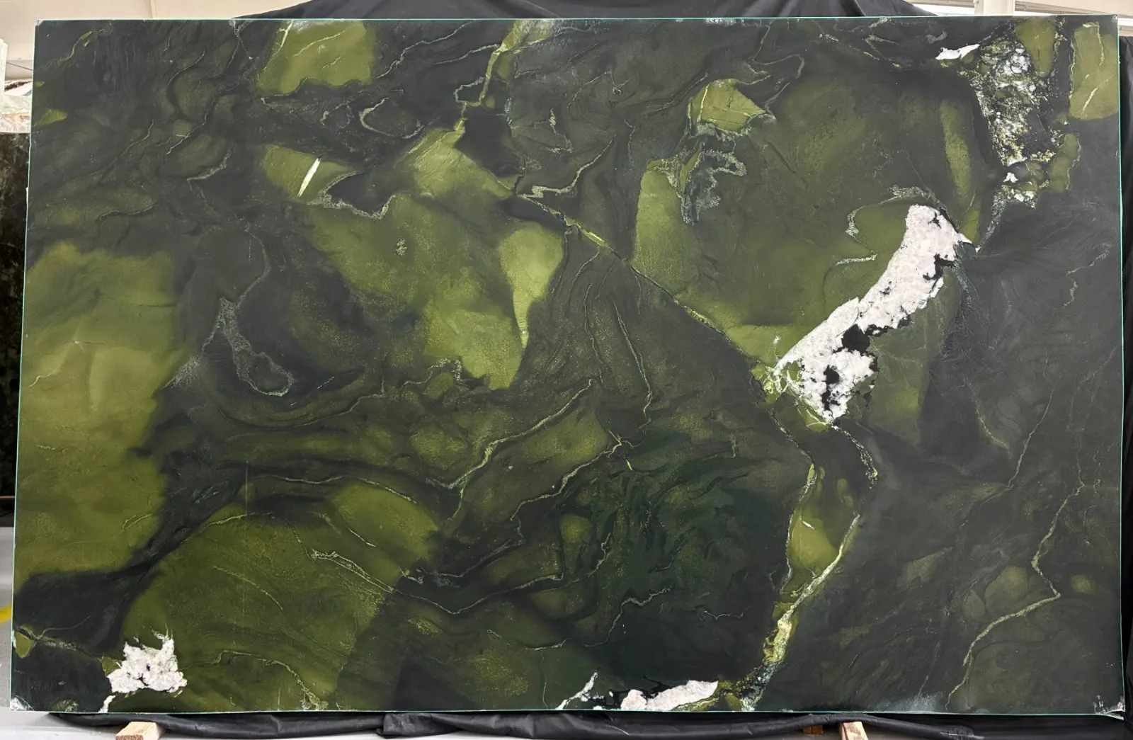 Avocatus Quartzite Slab in Van Nuys, Los Angeles
