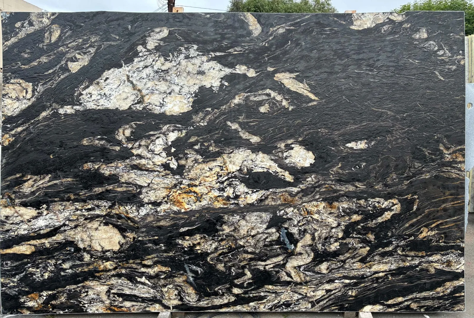 Belvedere Extra Quartzite Slab in Van Nuys, Los Angeles