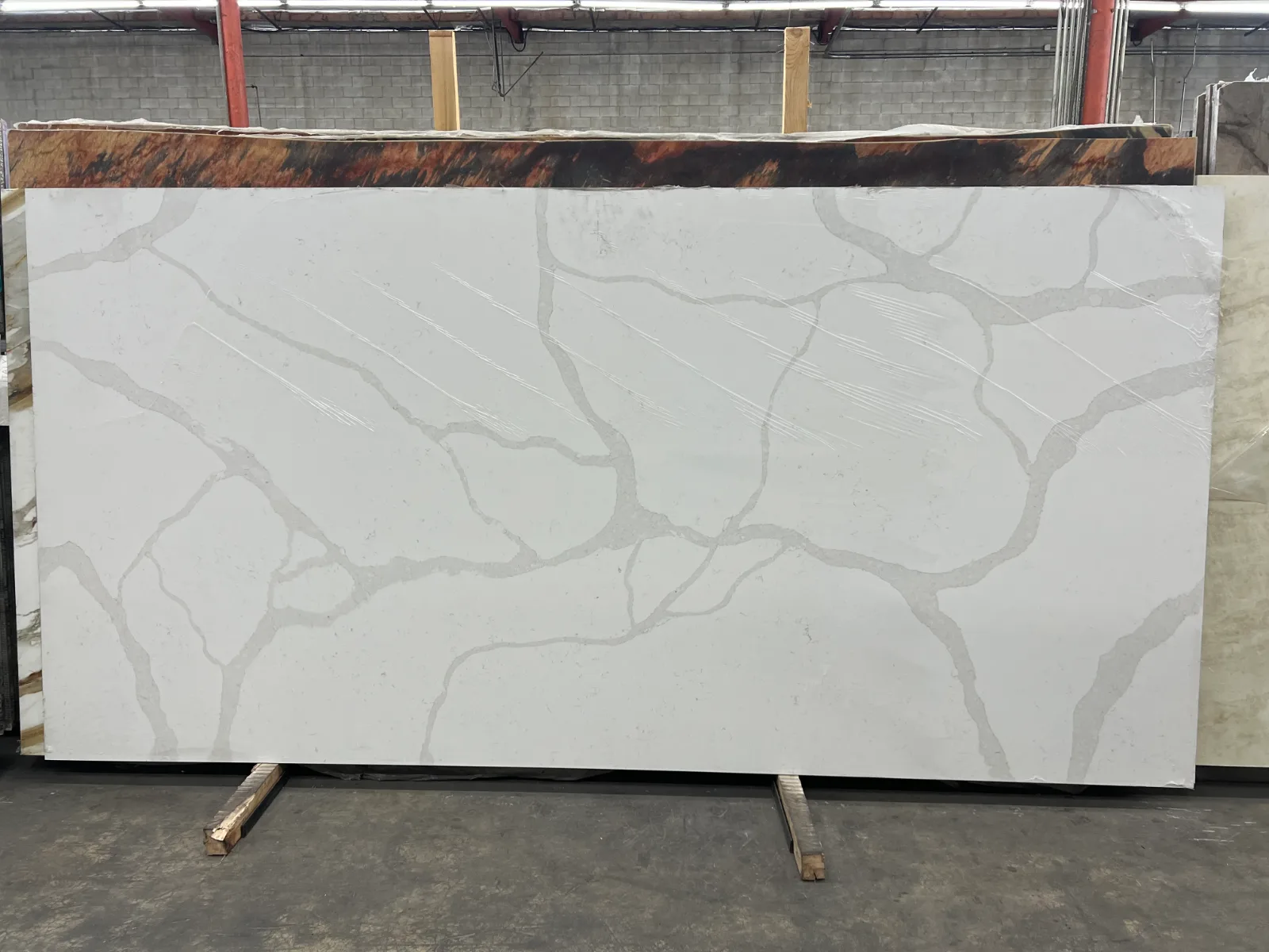 Calacatta Borghini Quartz Slab in North Hollywood, Los Angeles