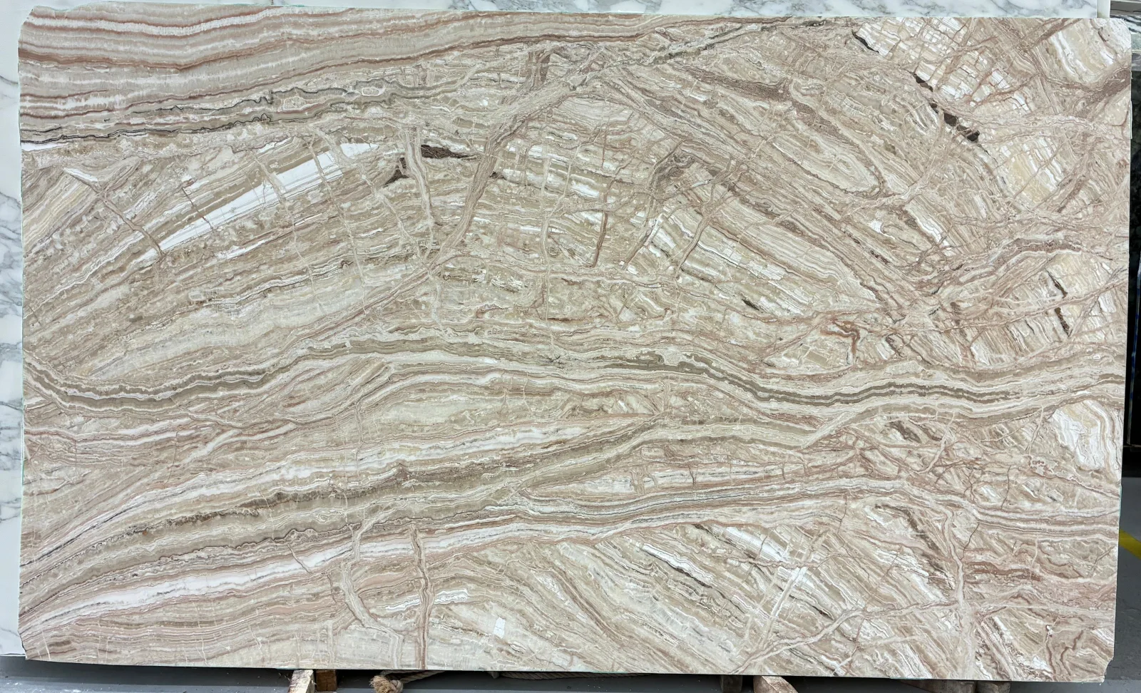 Canyon Travonyx Onyx Slab in Van Nuys, Los Angeles