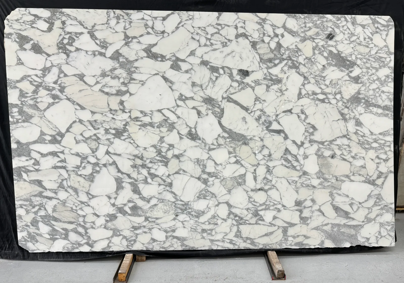 Arabescato Corchia Wow Marble Slab in Van Nuys, Los Angeles