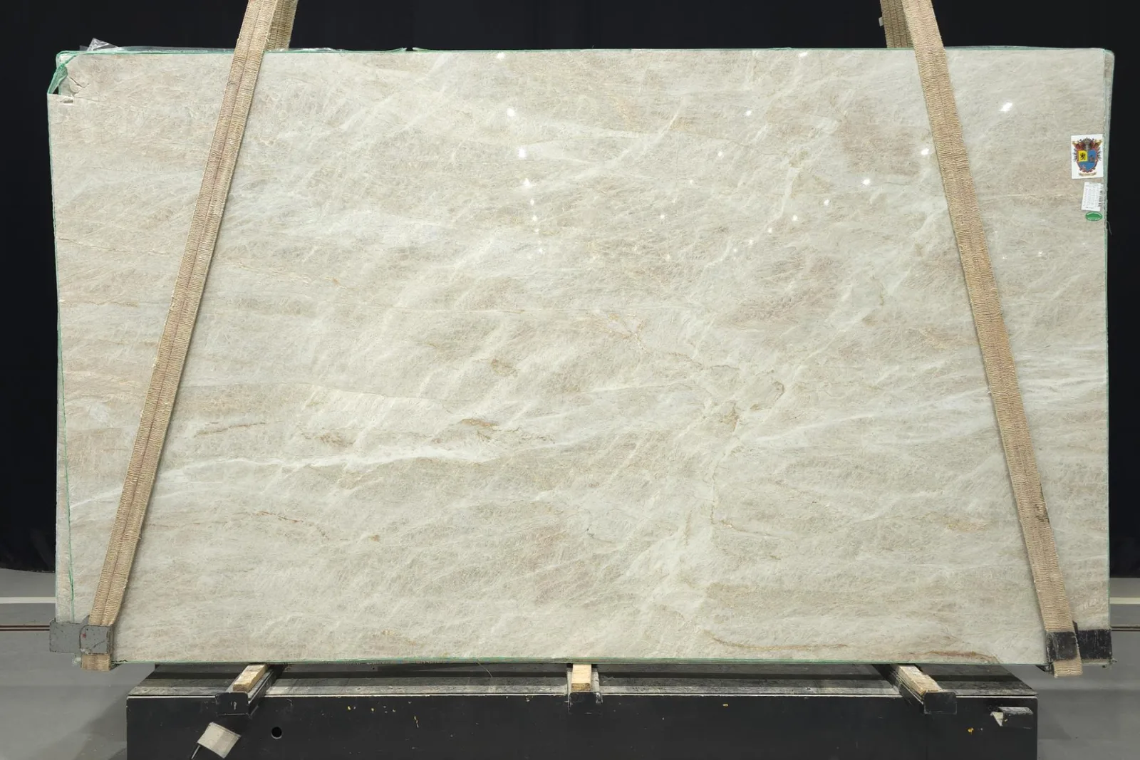 Perla Santana Quartzite Slab in Sun Valley, Los Angeles