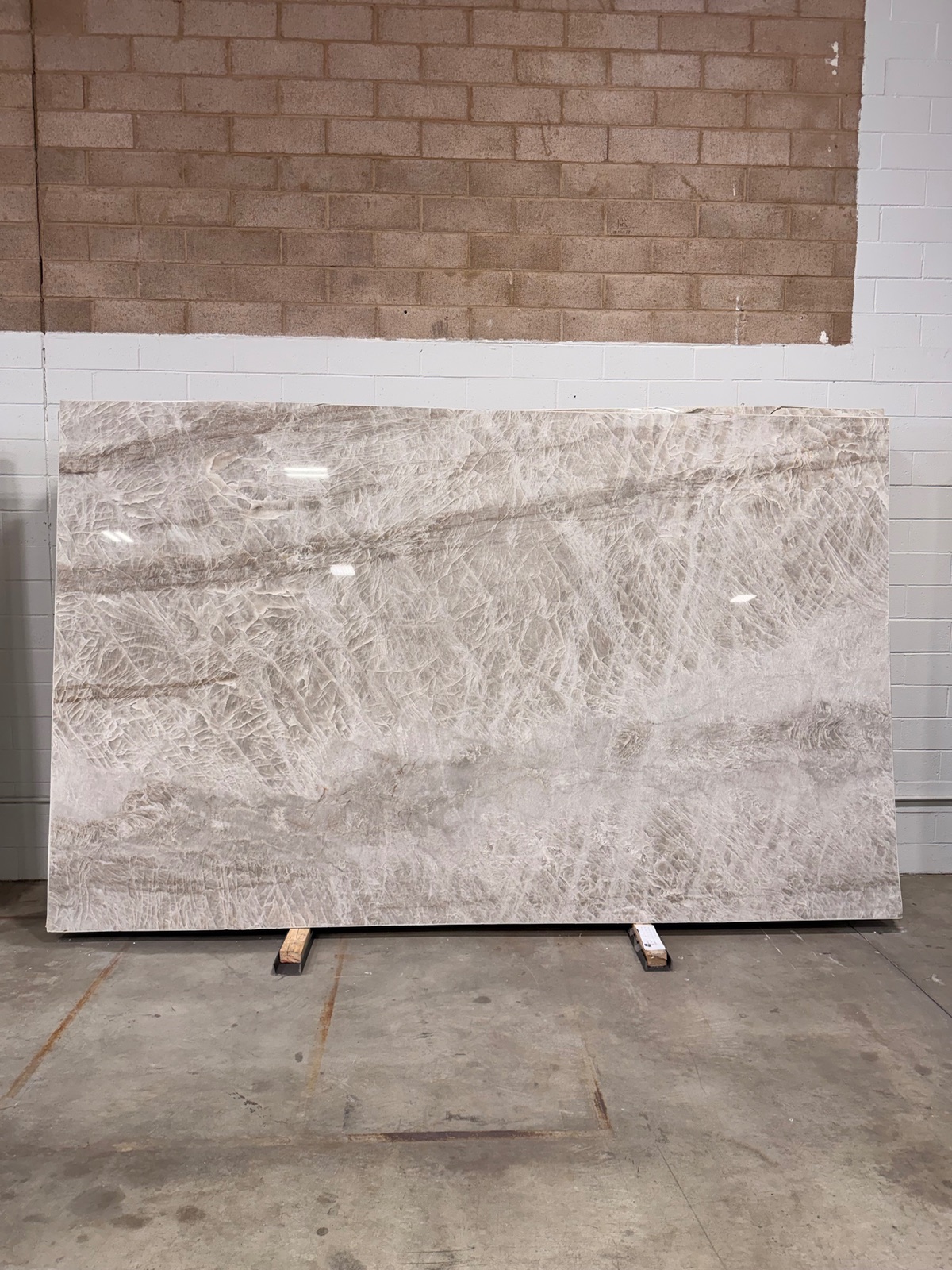 Avohai Quartzite Slab in Sun Valley, Los Angeles