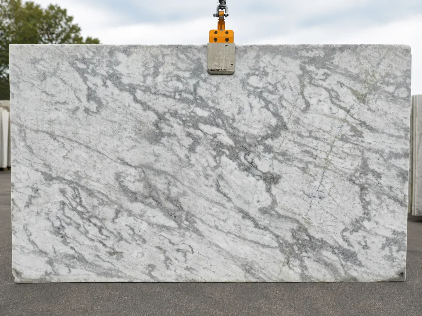 Statuario Sumati Marble Slab in Sun Valley, Los Angeles