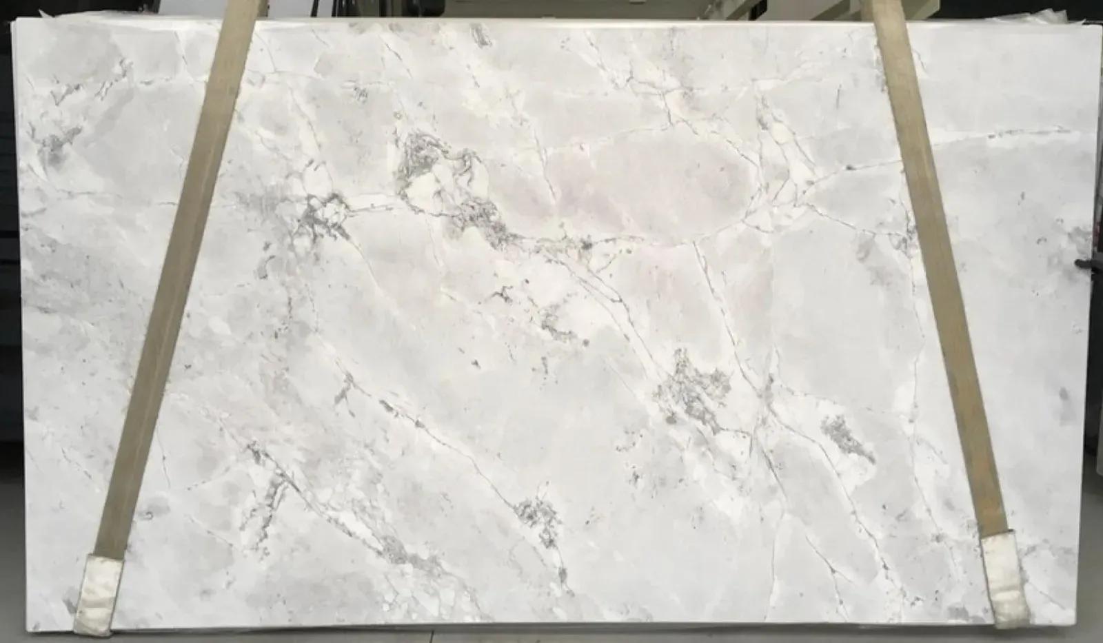Super White Dolomite Slab in Los Angeles