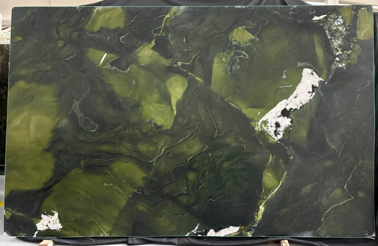 Avocatus Quartzite Slab in Van Nuys, Los Angeles