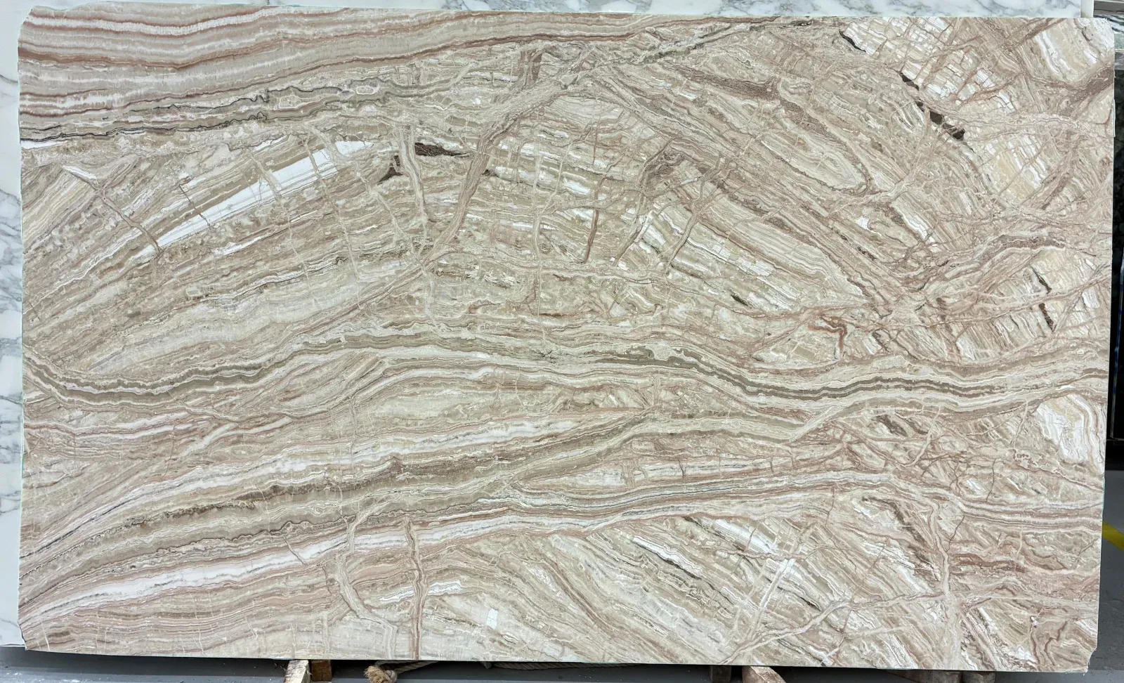 Canyon Travonyx Onyx Slab in Van Nuys, Los Angeles