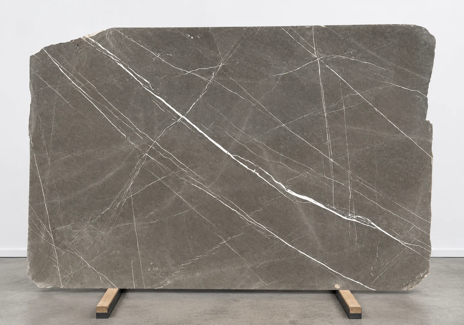 Pietra Gray Marble Slab in Santa Clarita