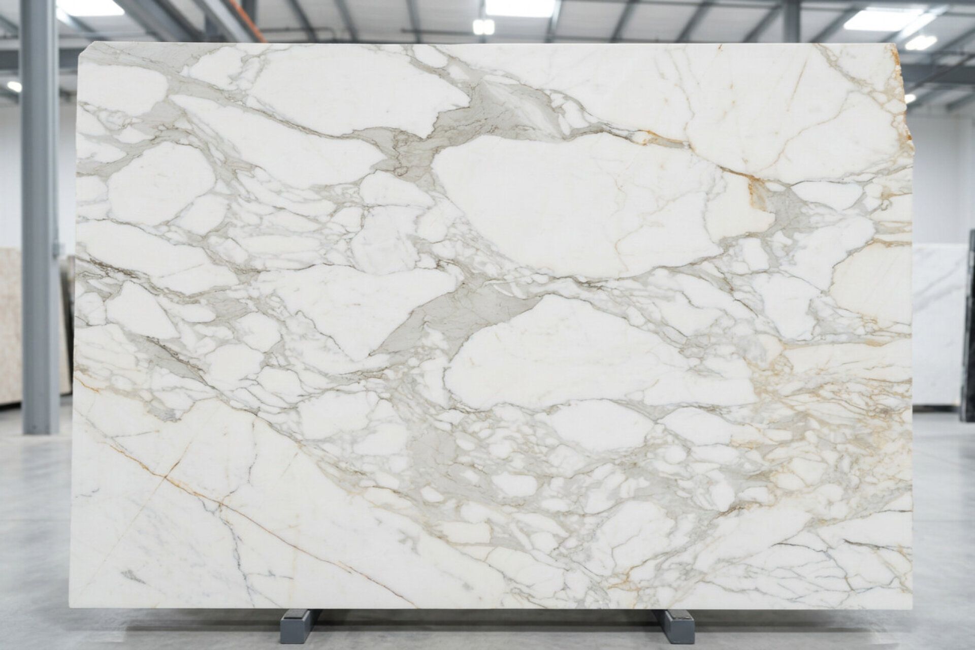 Calacatta Gold Borghini Marble Slab in Sun Valley, Los Angeles