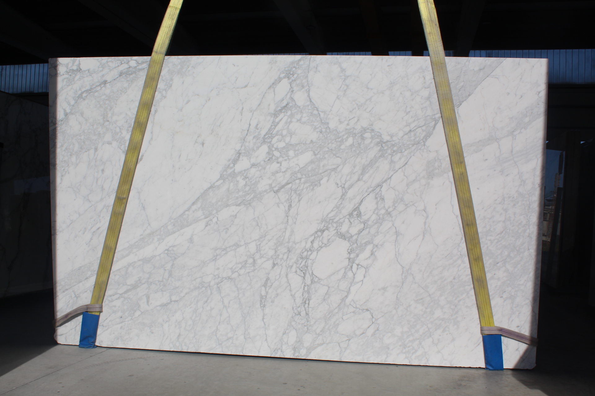 Calacatta Classico Marble Slab in Sun Valley, Los Angeles