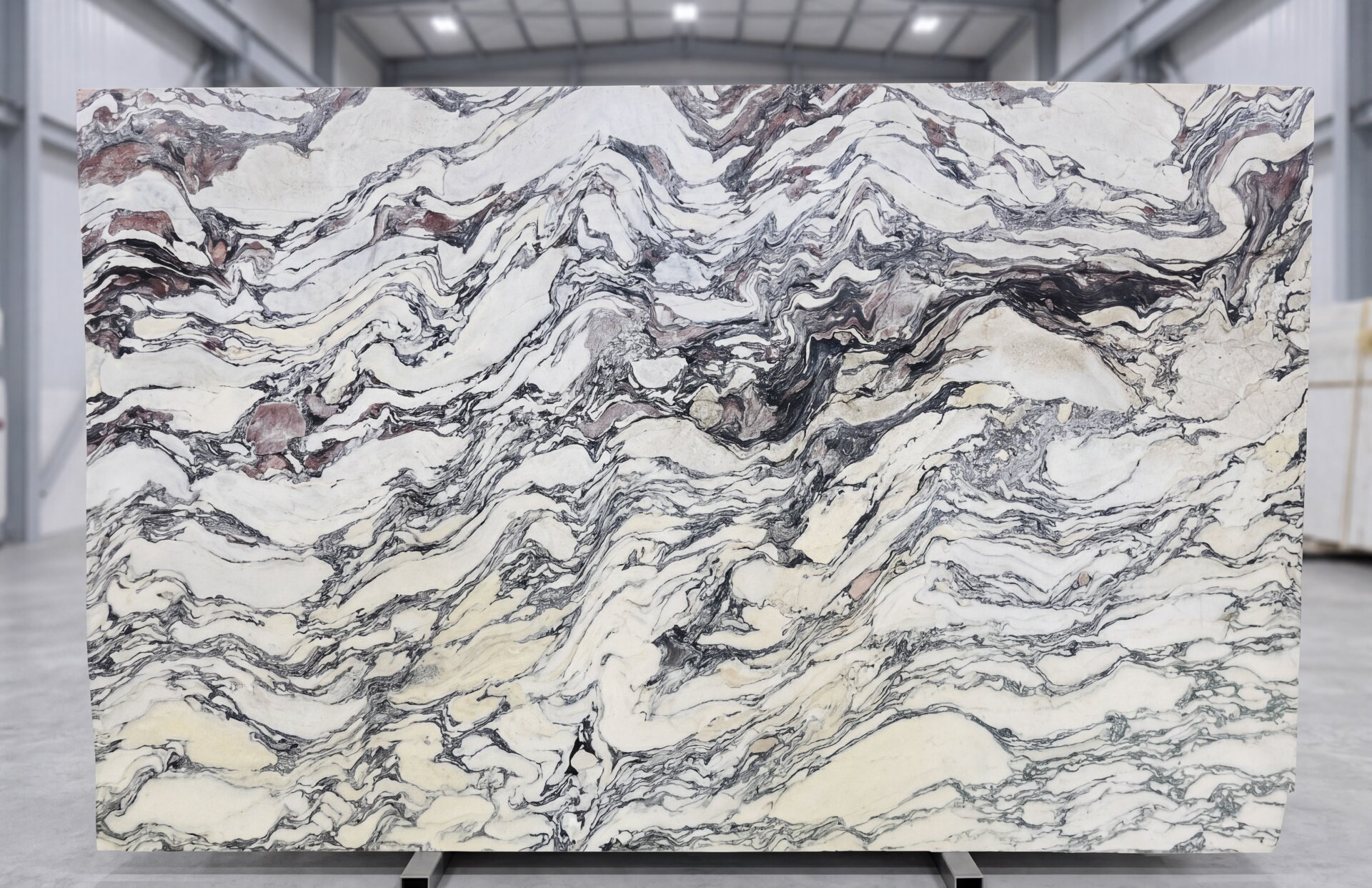 Calacatta Arni Marble Slab in Sun Valley, Los Angeles