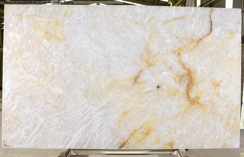 Cristallo Quartzite Slab in Sun Valley, Los Angeles