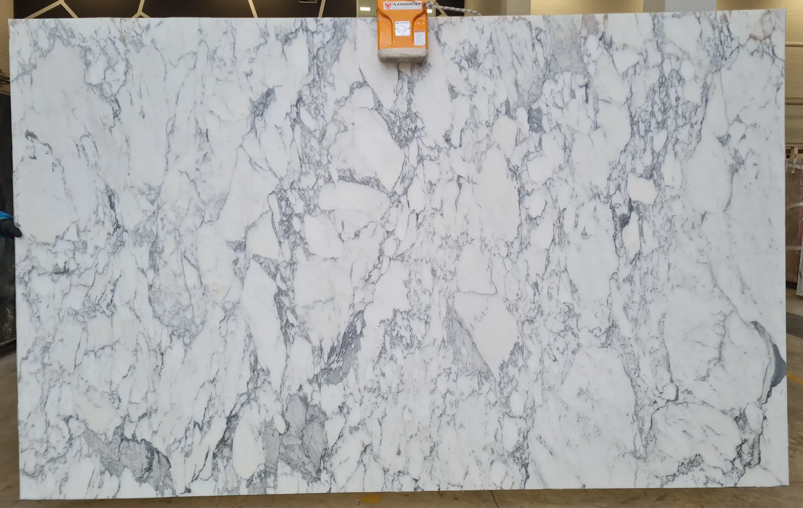 Arabescato Corchia Marble Slab in Los Angeles