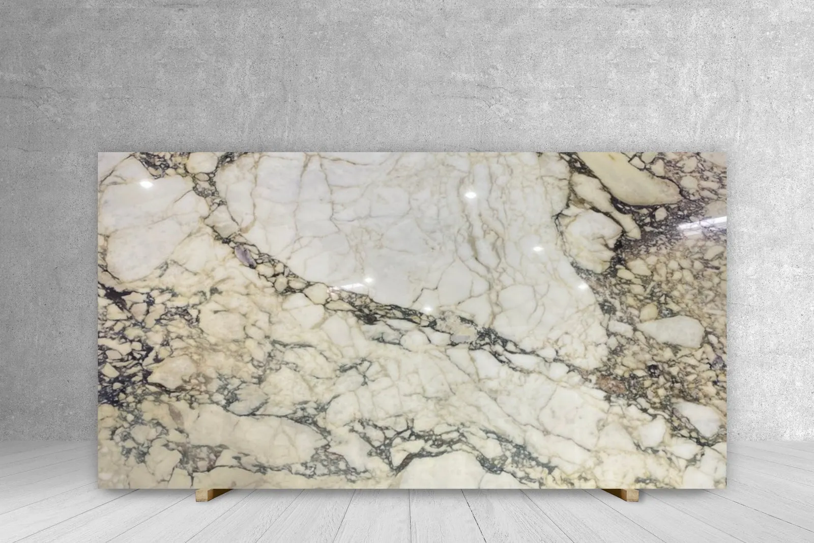 Calacatta Viola Supreme Marble Slab in Sun Valley, Los Angeles