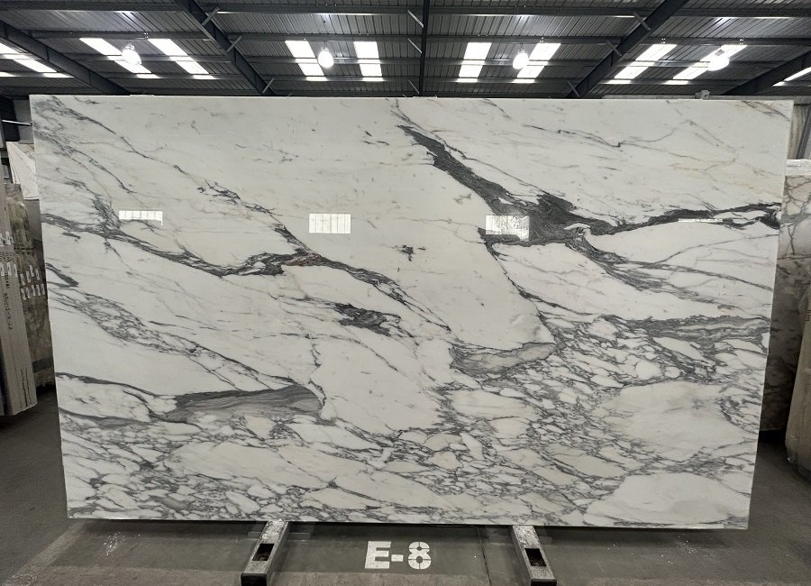 Calacatta Arabescato Marble Slab in North Hollywood, Los Angeles