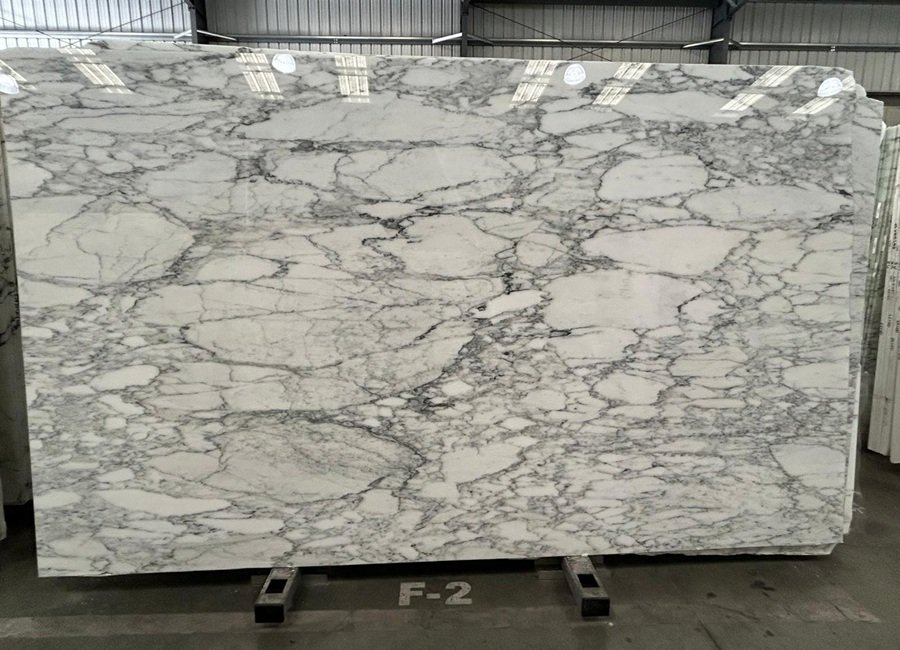 Calacatta Arabescato Marble Slab in North Hollywood, Los Angeles