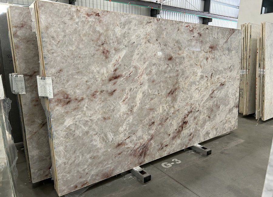 Cristallo Cameo Extra Quartzite Slab in North Hollywood, Los Angeles