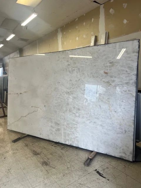 Translucent Cristallo Classic Polished 2cm Quartzite Slab Photo 2