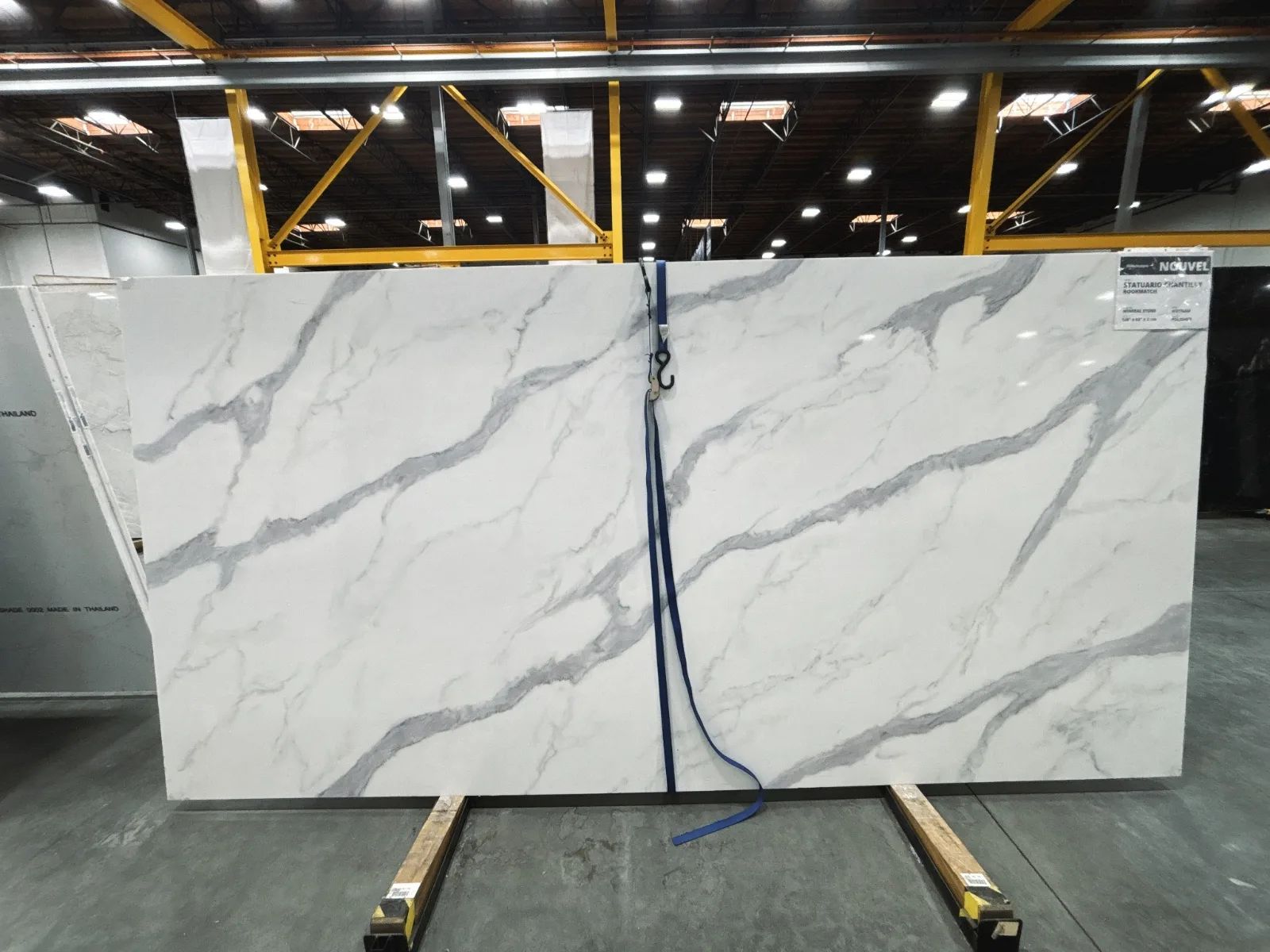 Nouvel Statuario Chantilly Mineral Composite Slab in Sylmar, Los Angeles