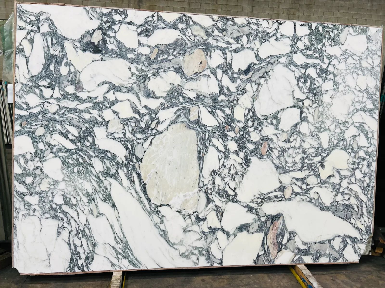 Calacatta Viola Marble Slab in North Hollywood, Los Angeles