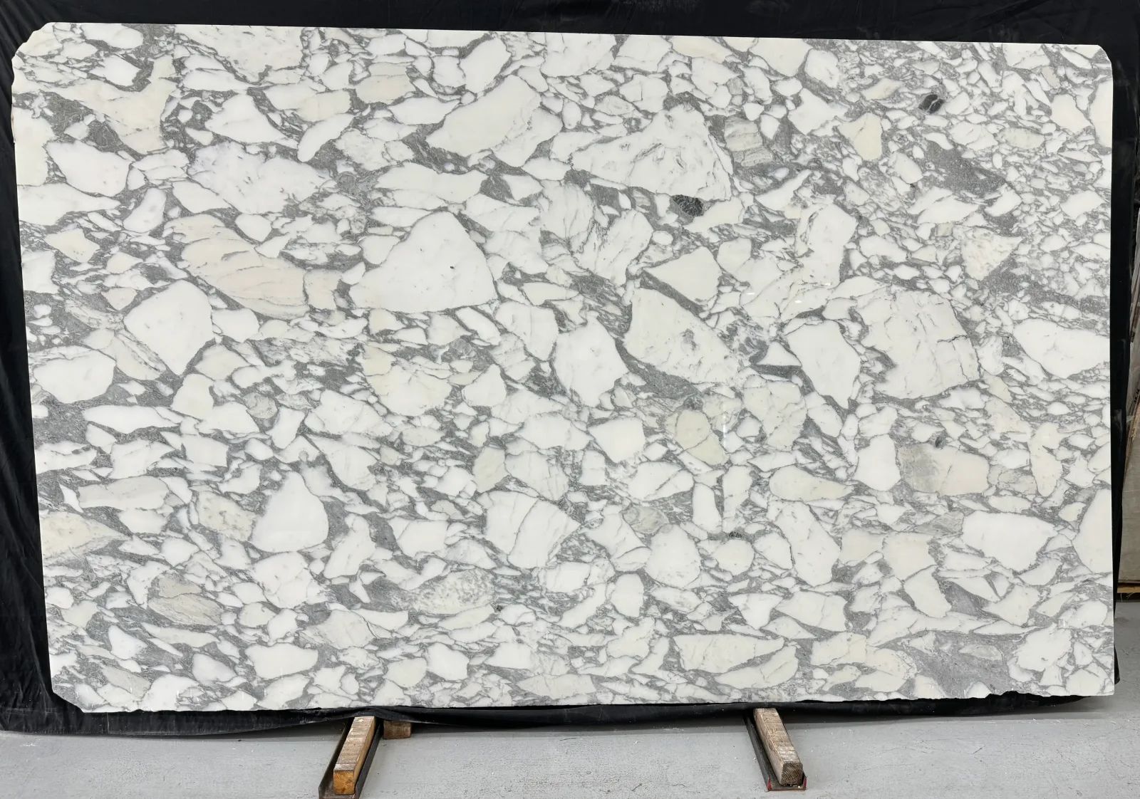 Arabescato Corchia Wow Marble Slab in Van Nuys, Los Angeles