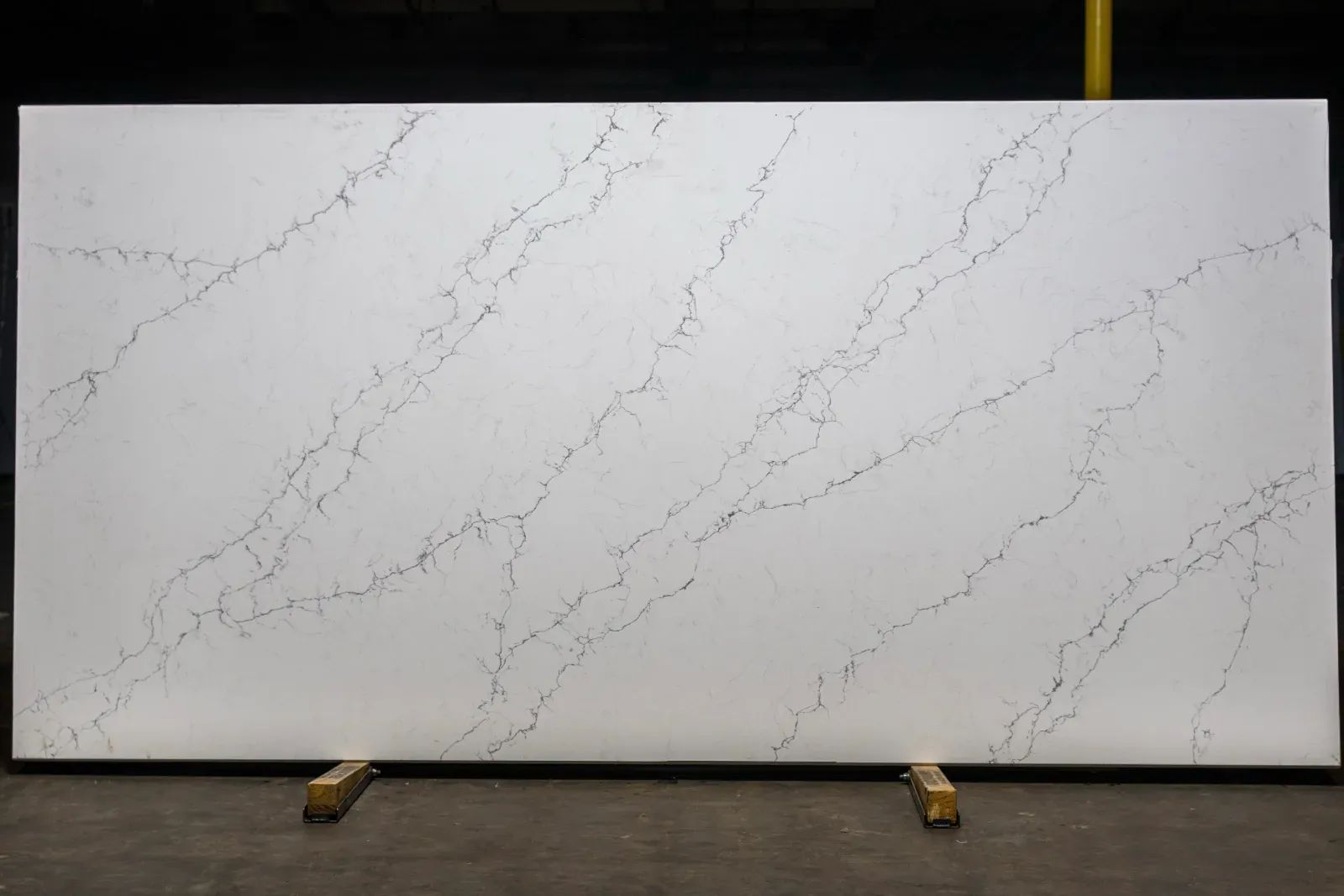 Calacatta Avenza Quartz Slab in Northridge, Los Angeles