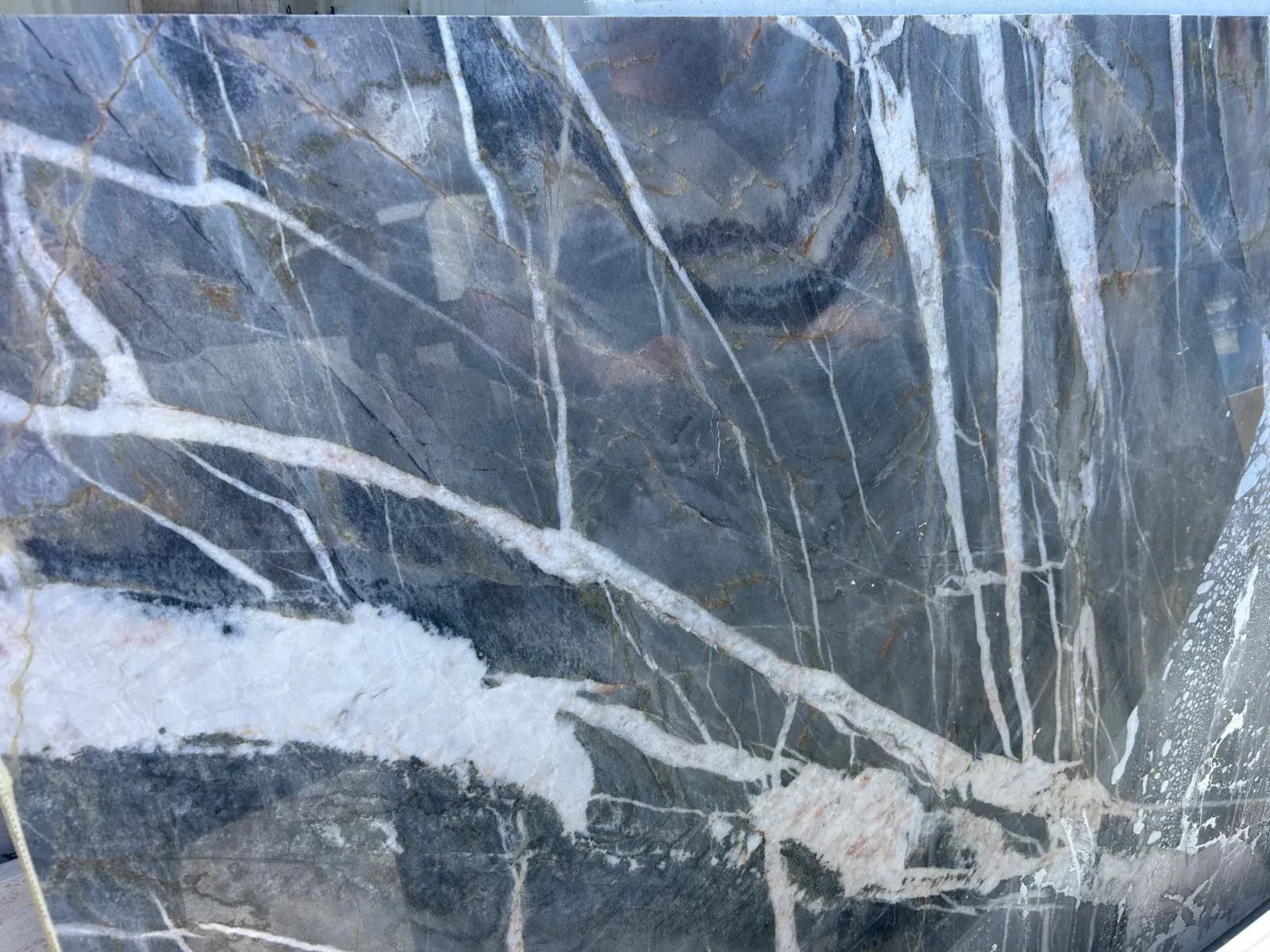 Pandora Quartzite Remnant in Sun Valley, Los Angeles