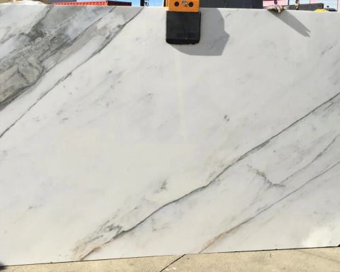 Calacatta Michelangelo Marble Slab in Sun Valley, Los Angeles