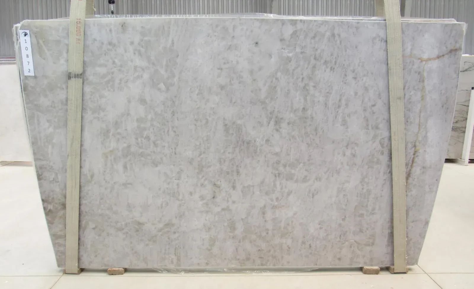 Cristallo 1st Choice Quartzite Slab in Sun Valley, Los Angeles