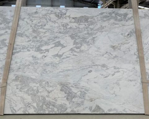Calacatta Chiara Marble Slab in Sun Valley, Los Angeles