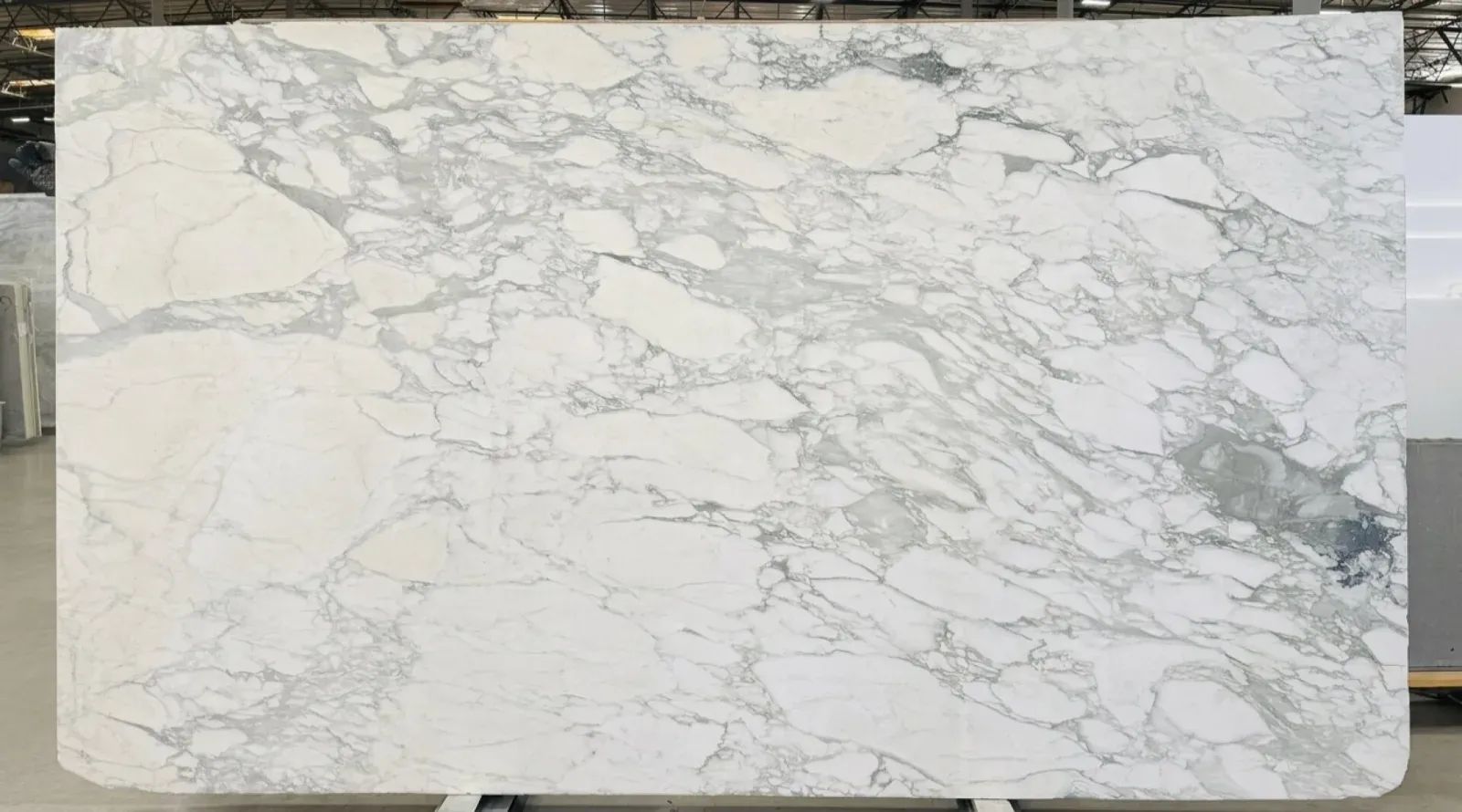 Calacatta Viola Marble Slab in Sun Valley, Los Angeles