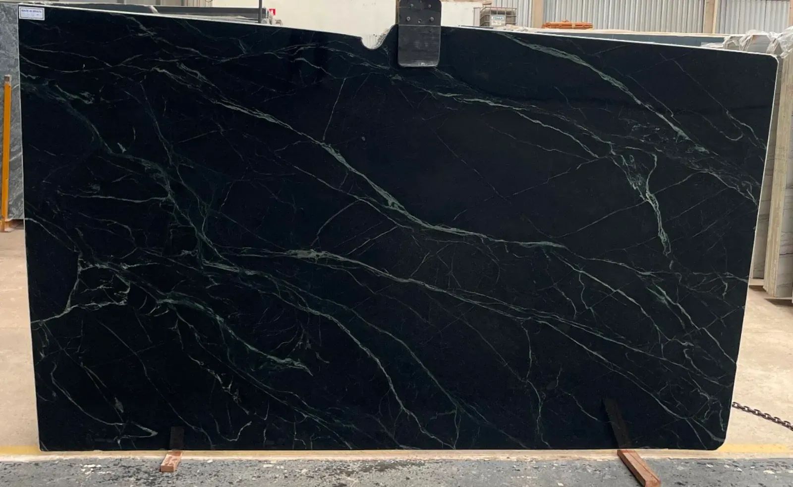Saratoga 1st Choice Quartzite Slab in Sun Valley, Los Angeles