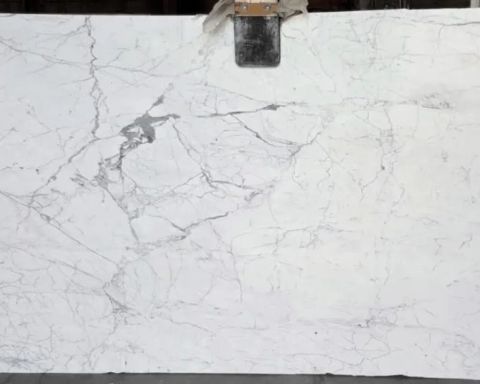 Statuario Marble Slab in Sun Valley, Los Angeles