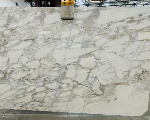 Calacatta Bluette Marble Slab in Sun Valley, Los Angeles