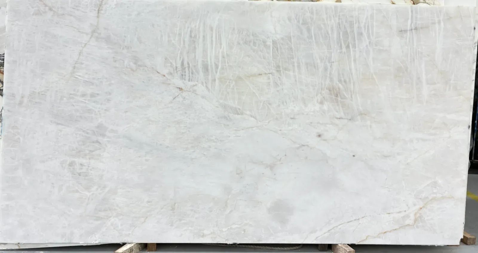 Cristallo Iluminato Quartzite Slab in Van Nuys, Los Angeles