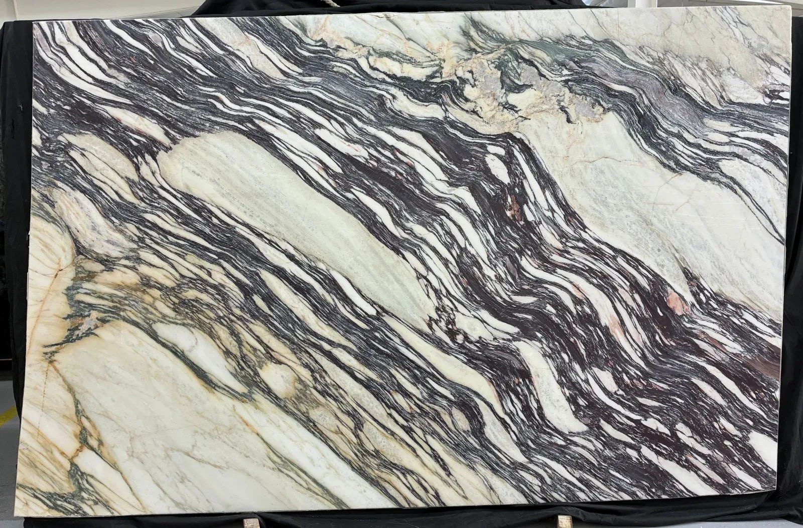 Calacatta Viola Fantastico Marble Slab in Van Nuys, Los Angeles