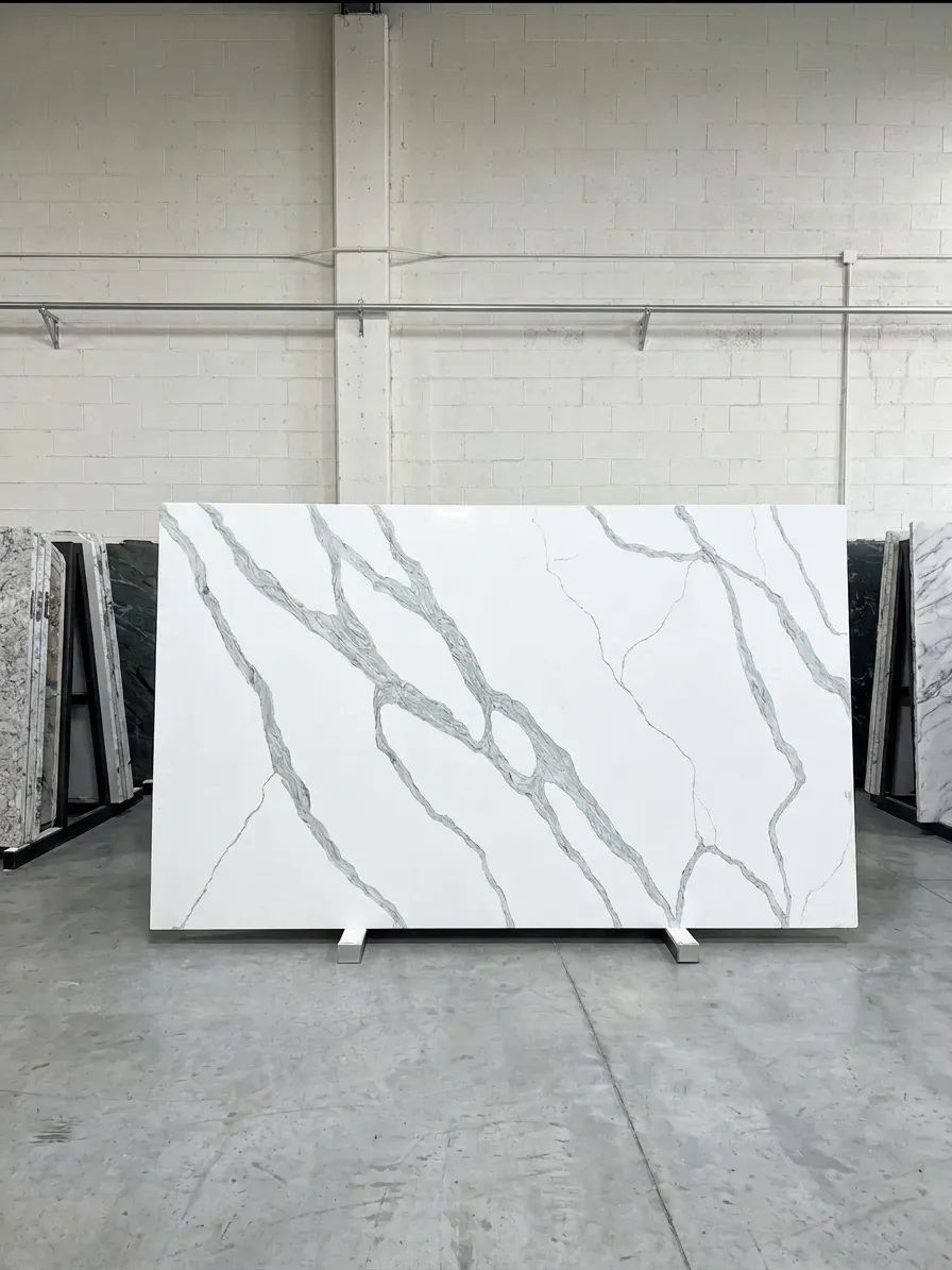 Calacatta Como Quartz Slab in Sun Valley, Los Angeles