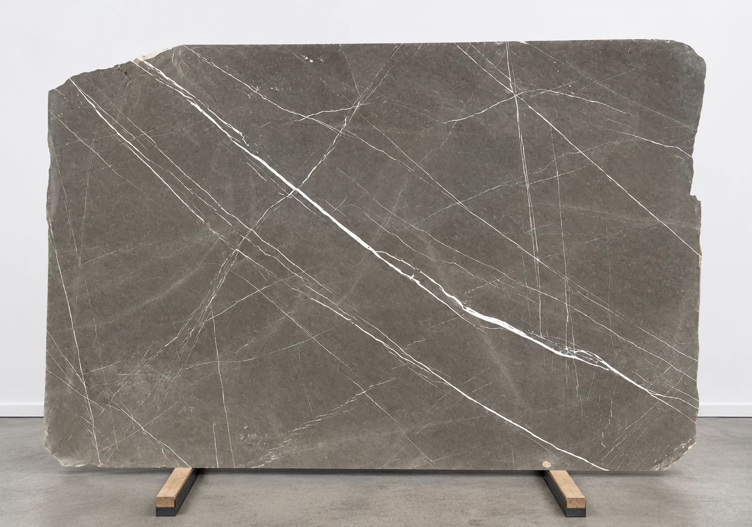 Pietra Gray Marble Slab in Santa Clarita