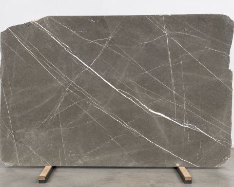 Pietra Gray Marble Slab in Santa Clarita