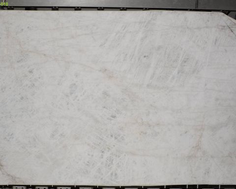Cristallo Quartzite Slab in Sun Valley, Los Angeles