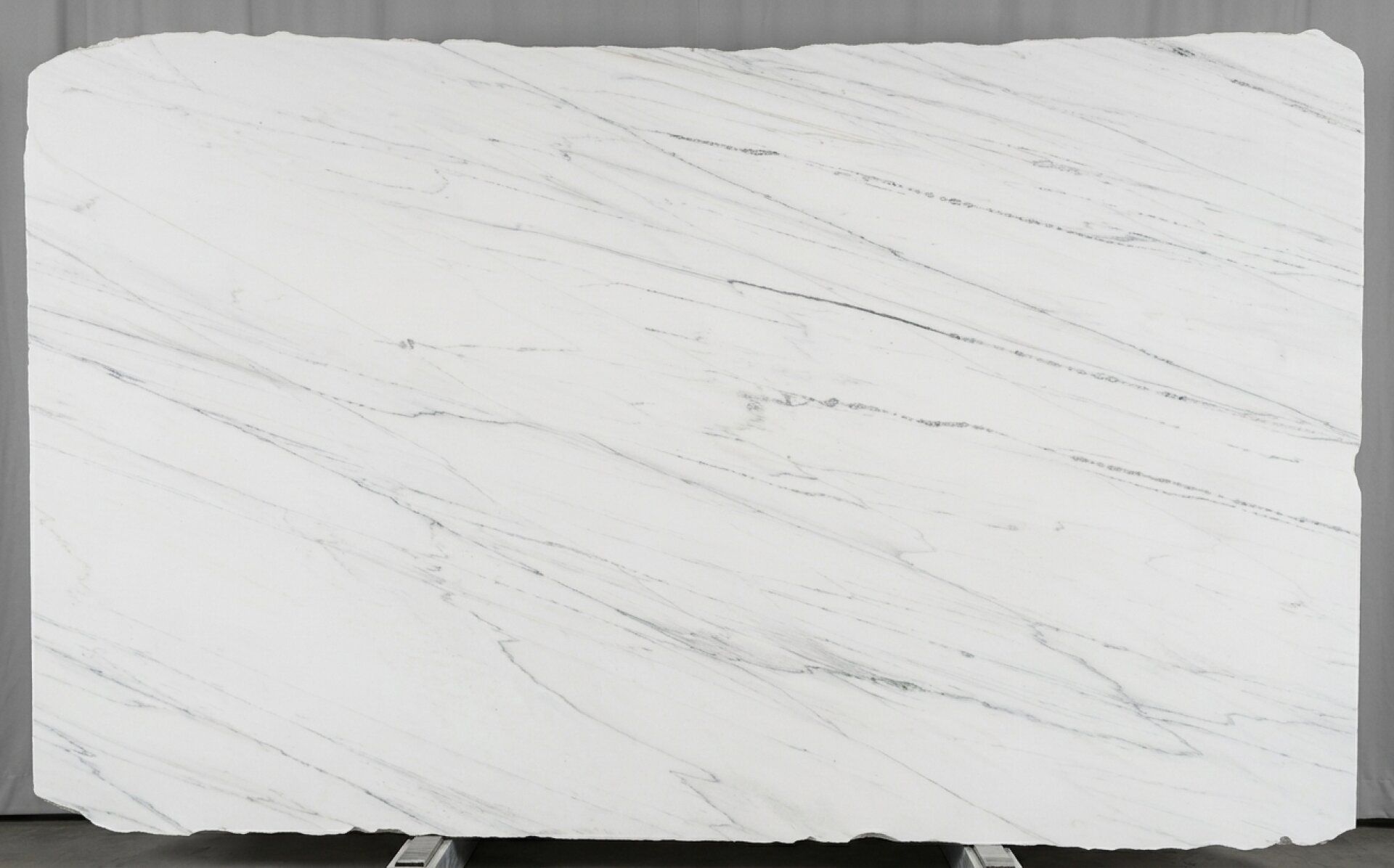 Calacatta Colorado Marble Slab in Sun Valley, Los Angeles