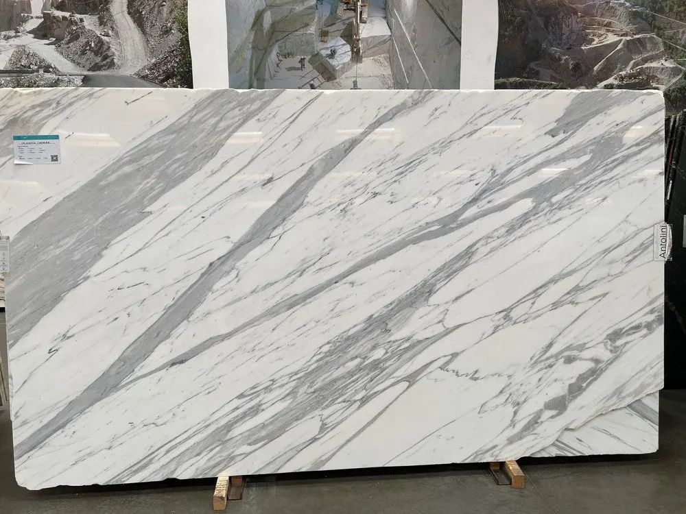 Calacatta Carrara Marble Slab Photo 2