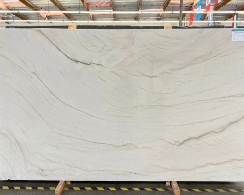 Calacatta Do Brasil / Aria Selected Quartzite Slab in Sun Valley, Los Angeles