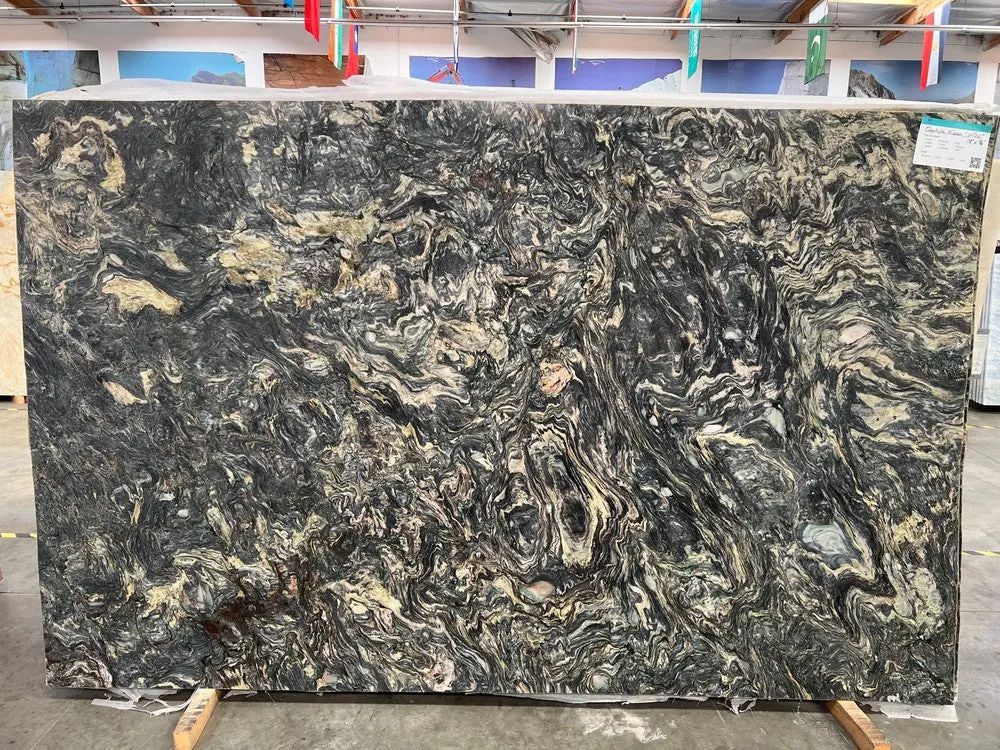 Fusion Wow Dark Quartzite Slab Photo 2