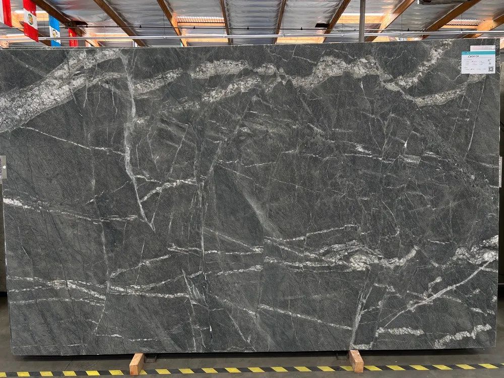 Carnica Quartzite Slab in Sun Valley, Los Angeles