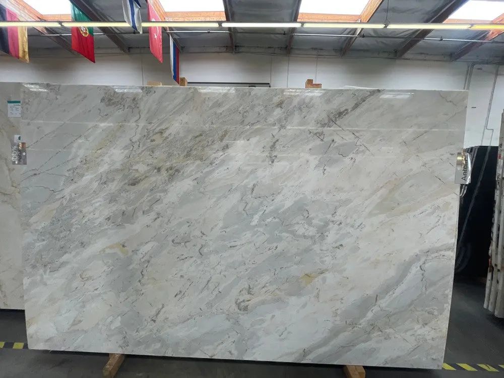 Silver Matarazzo Quartzite