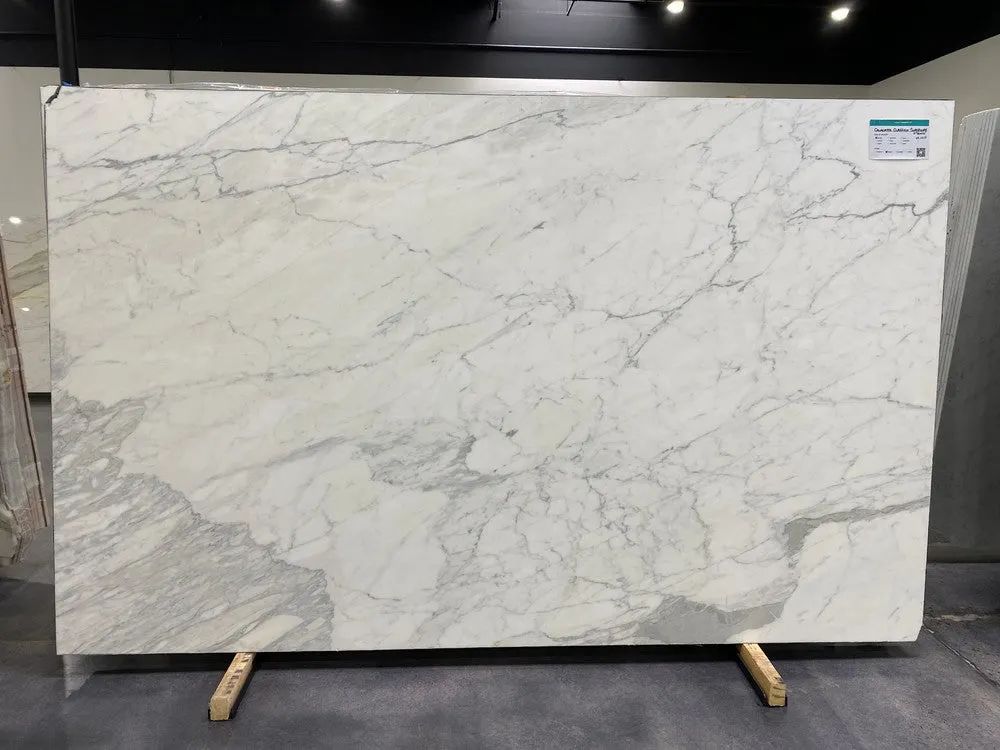 Calacatta Classico Superiore Marble Slab Photo 2