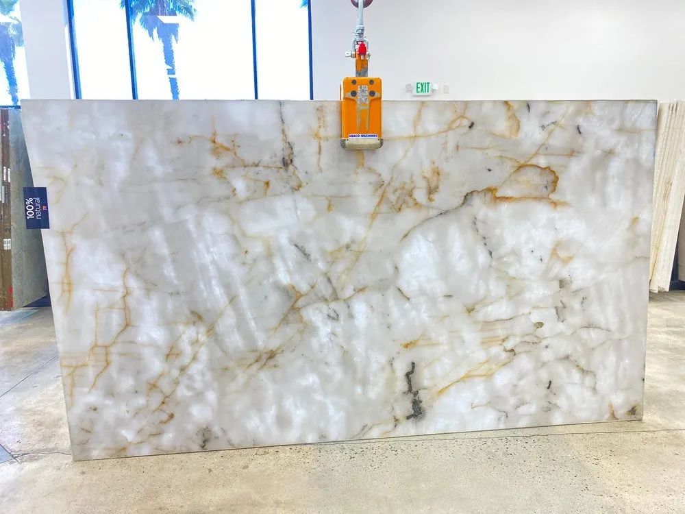 Cristallo Lumix Quartzite Slab Photo 2
