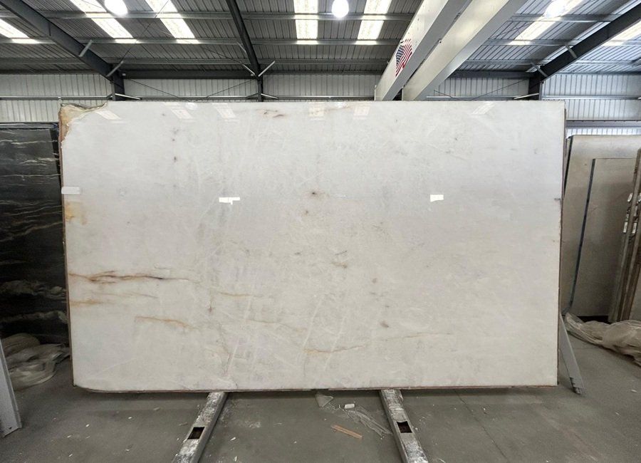 Cristallo Extra Quartzite Slab in North Hollywood, Los Angeles