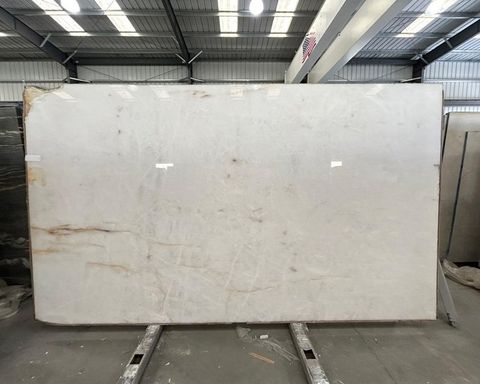 Cristallo Extra Quartzite Slab in North Hollywood, Los Angeles
